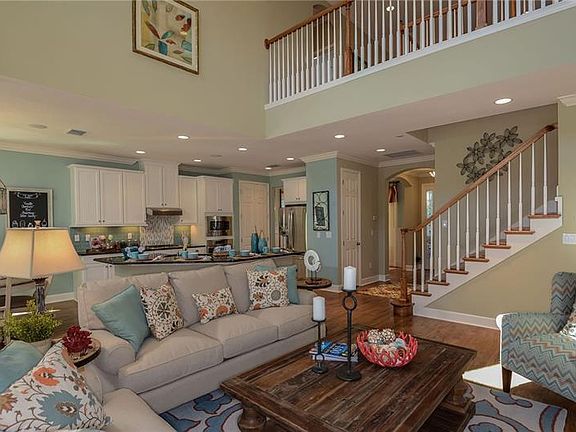 4th image of 8024 Clementine Ln