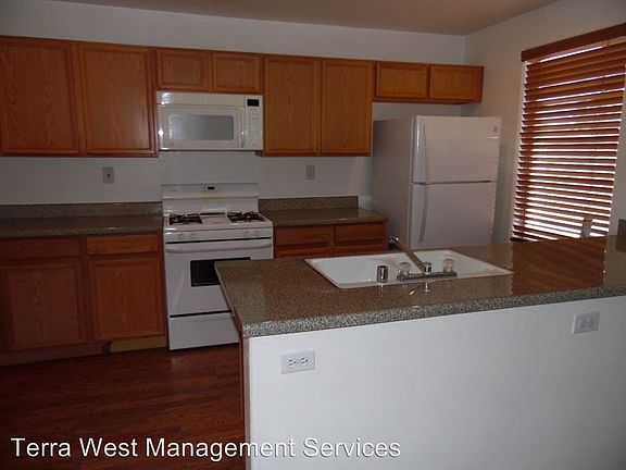 4th image of 2106 Casa Ladera St