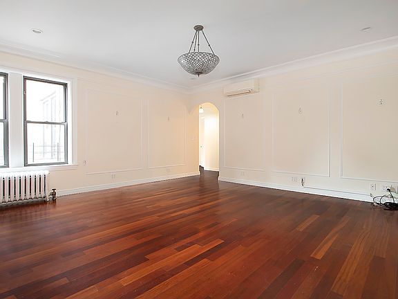4th image of 325 E 80th St APT 6C