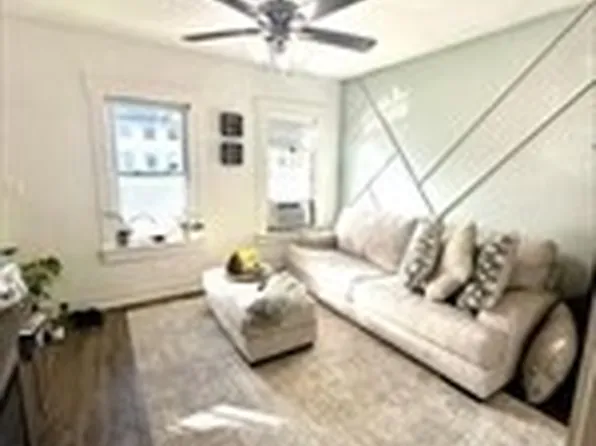 29 B St Unit 29, Northbridge, MA 01534