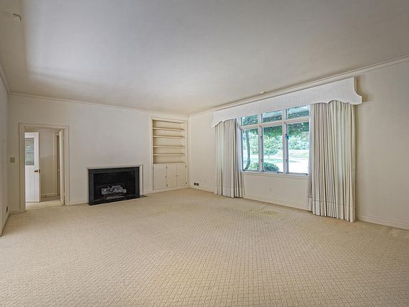 3rd image of 2666 Cornwallis Ave SE