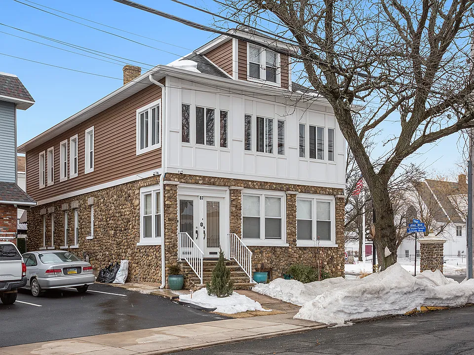 87 Paterson Ave #2