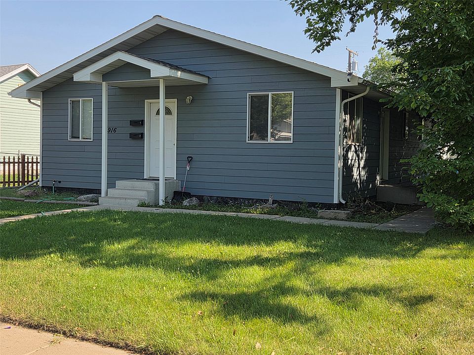 1st image of 916 8th Ave S
