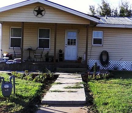 2brm 1 bath plus laundry rm