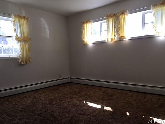 4th image of 81 Jenell Dr