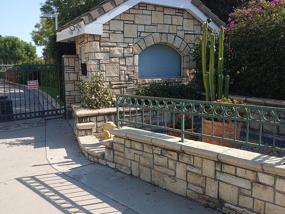 1st image of 500 Orange Grove Pl #114