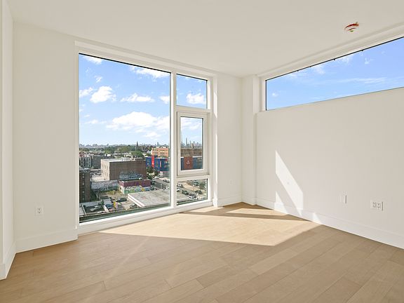 5th image of 43-46 39th Pl #703