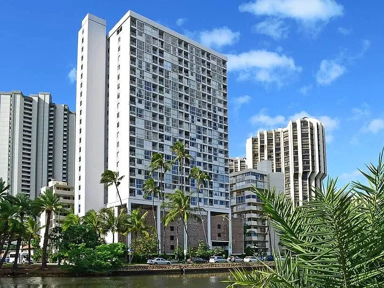 2611 Ala Wai Blvd #1905 — Photo 1