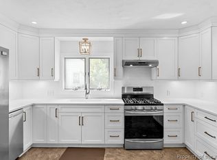 74 Cavalier Rd, Hampton, VA 23669