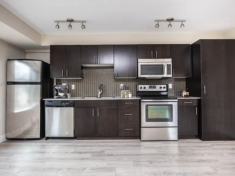 2391 Portage Ave — Photo 18