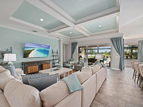 3rd image of 9442 Lagomar Ct