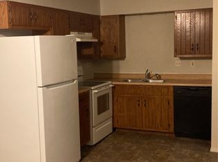 1384 Pioneer Rd #6, Crest Hill, IL 60403