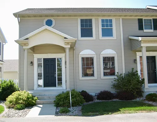 2605 Stange Rd Photo 1