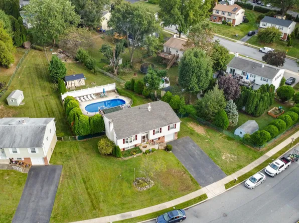 1727 Mill Rd, Upper Chichester, PA 19061