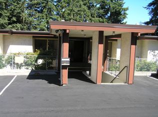 8517 242nd St SW UNIT 105A, Edmonds, WA 98026