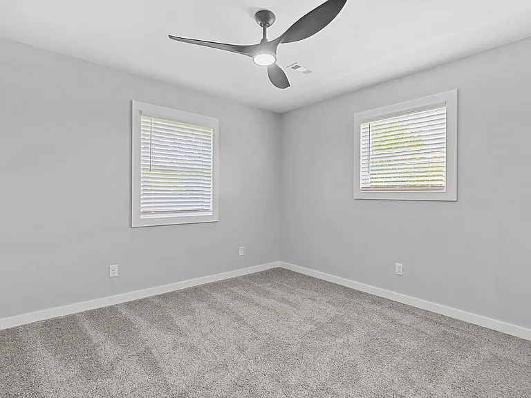 809 Carson Dr — Photo 13