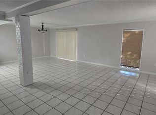 925 Palm View DR #121, NAPLES, FL 34110