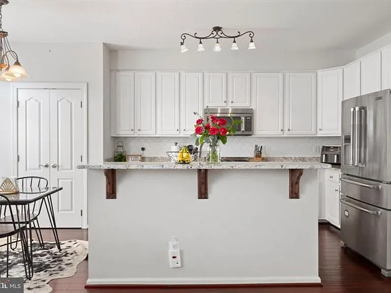 13340 Colchester Ferry Pl — Photo 5