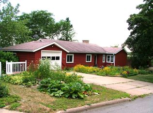 1101 Greenhill Dr, Wausau, WI 54401