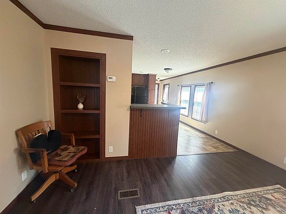 5th image of 104 Deer Ridge Dr