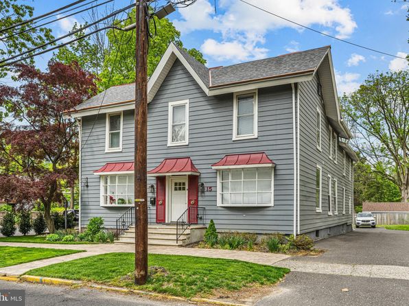 15 A Potter St