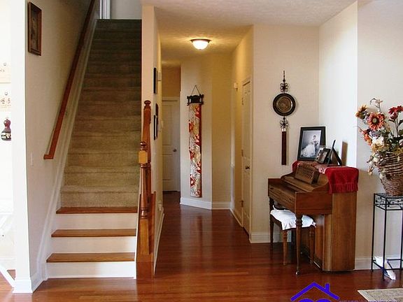5th image of 310 Vineland Place Dr