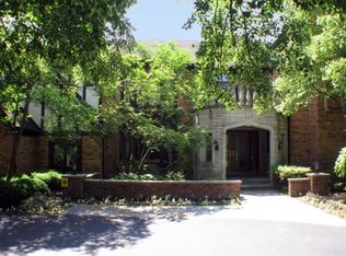 229 Lone Pine Rd, Bloomfield Hills, MI 48304