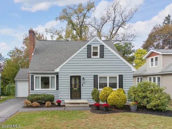 1109 Millington Road, Niskayuna, NY 12309