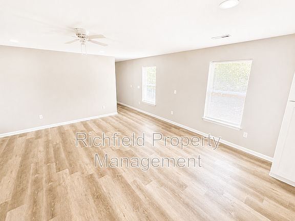 5th image of 2511 Columbia Ave #A