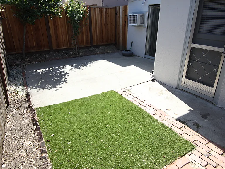 8 Holcomb Ct #A — Photo 10