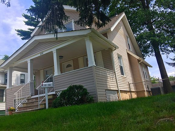 front door/front lawn