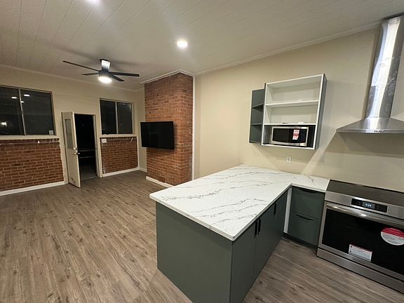 3rd image of 615 Buena Tierra Dr #A