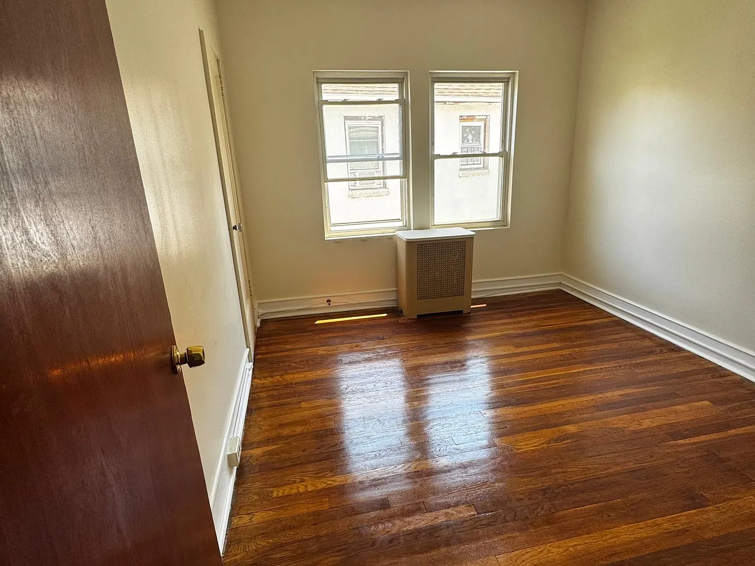 3 bed, 1700 sqft, $3,700 — Photo 3