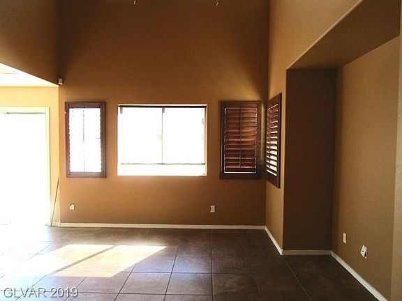 3rd image of 8220 Wildwood Glen Dr