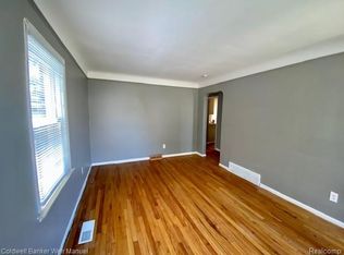 24505 Ross St, Dearborn, MI 48124