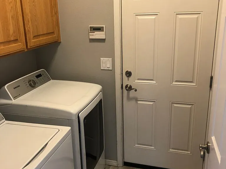2687 NW Oak Ridge Dr — Photo 16