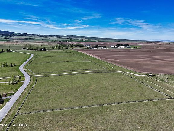 3rd image of 9170 River Rim Rnch