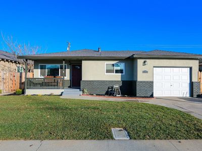 2048 5th St, Hughson, CA, 95326