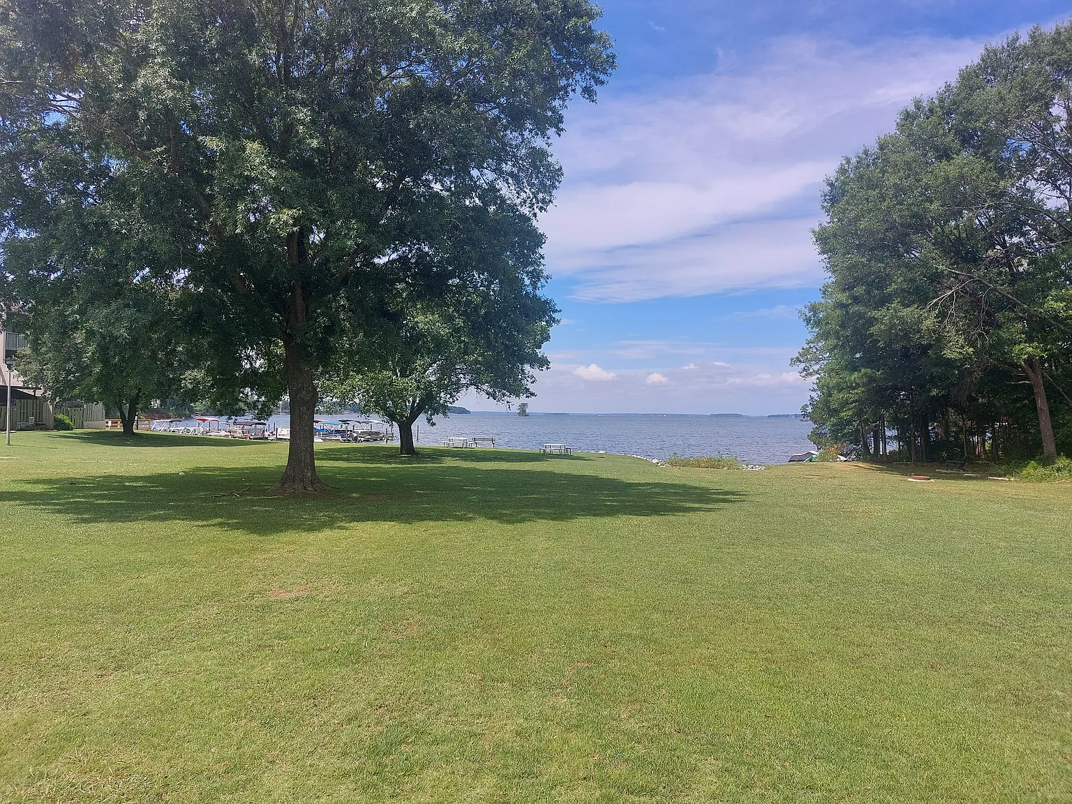 2 bed, 1.5 bath, 1328 sqft, $1,300 — Photo 1
