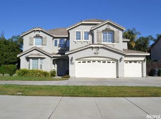 645 W Santos Ave, Ripon, CA 95366