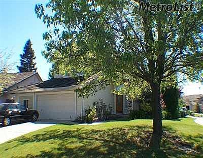 2nd image of 2 Coles Point Ct