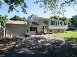 273 Wood Rd, Rochester, NY 14626