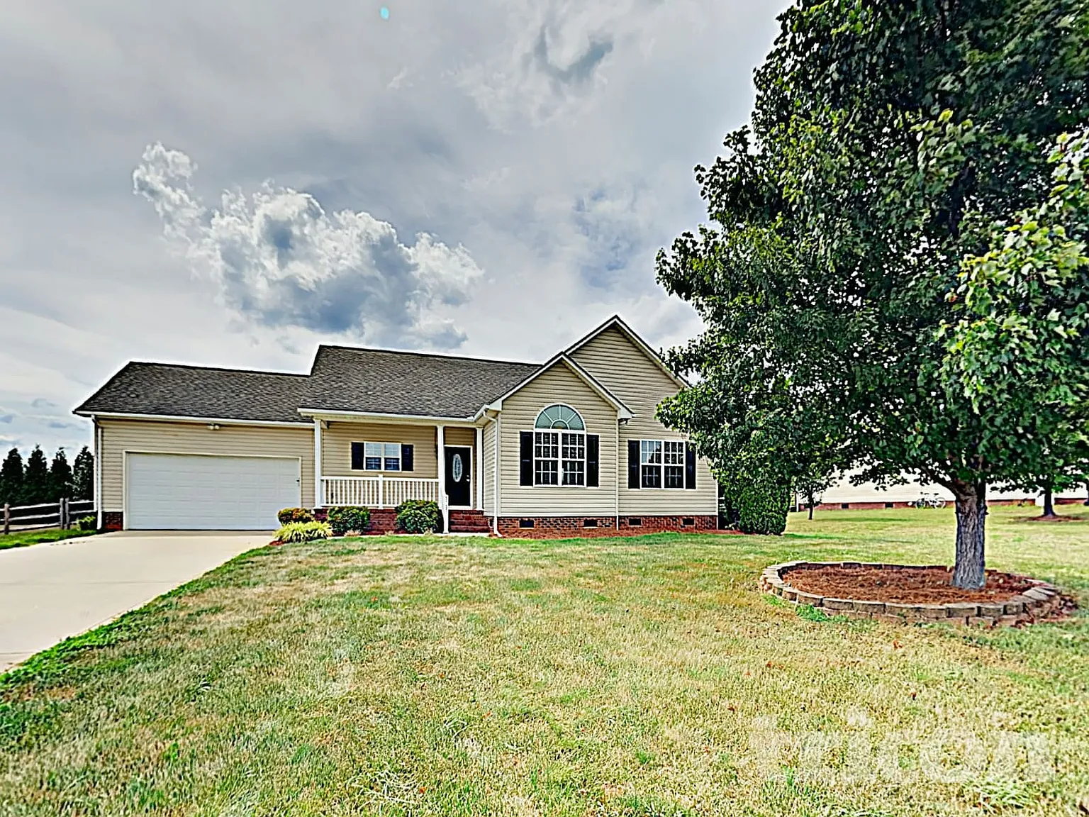 3727 Fieldhaven Court Maiden NC — Photo 2