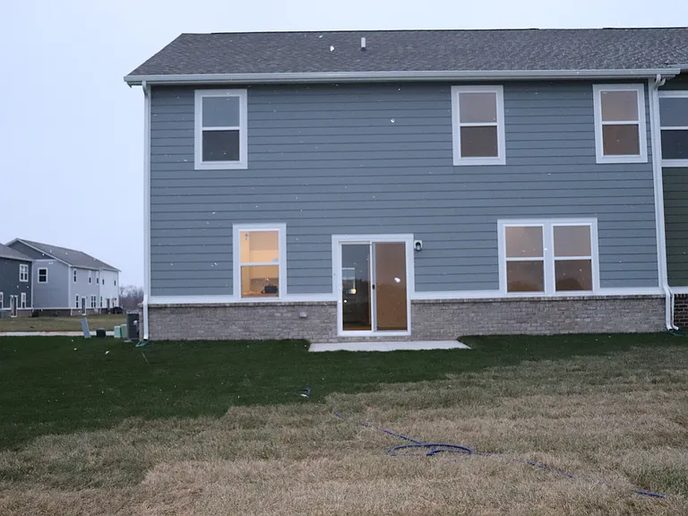 1079 Bald Tree Dr — Photo 3