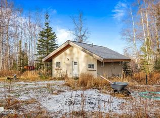 17709 W Willow Fishhook Rd, Willow, AK 99688