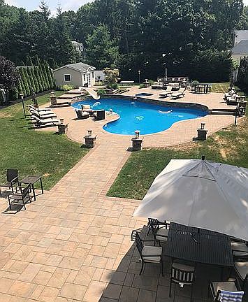 2nd image of 21 Westminster Ct S