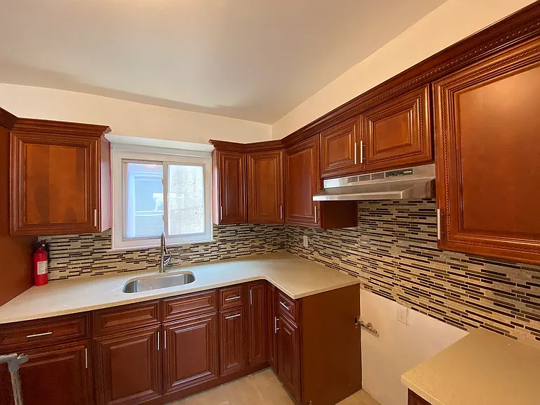 685 Jerome St #2 — Photo 3