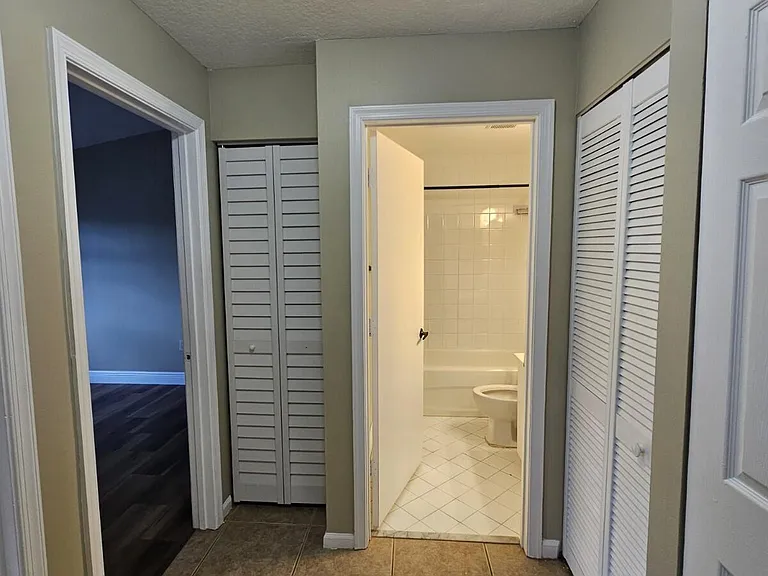 3490 Briar Bay Blvd #206 — Photo 4