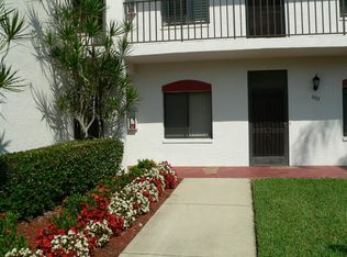 7340 Coventry Ct APT 802, Naples, FL 34104