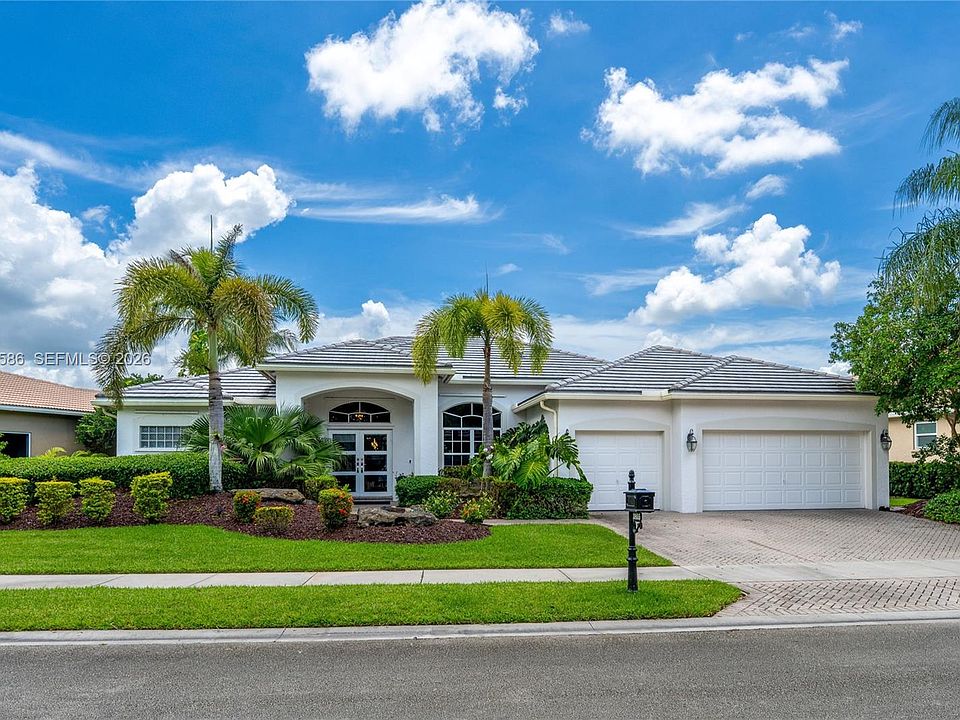 1st image of 3855 Oak Ridge Cir